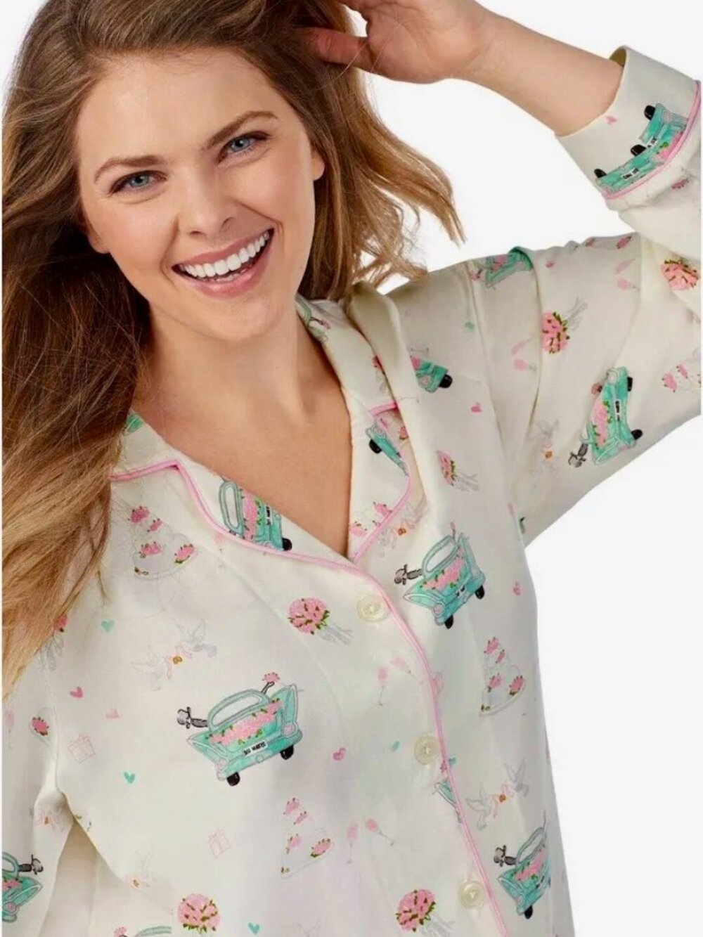 Bridal Pajama Set in White "Just Married" Pattern - Picture 3 of 5